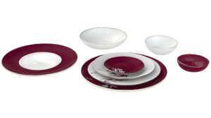 Wide Rim Dinnerware, Orchid Red Color Scheme
