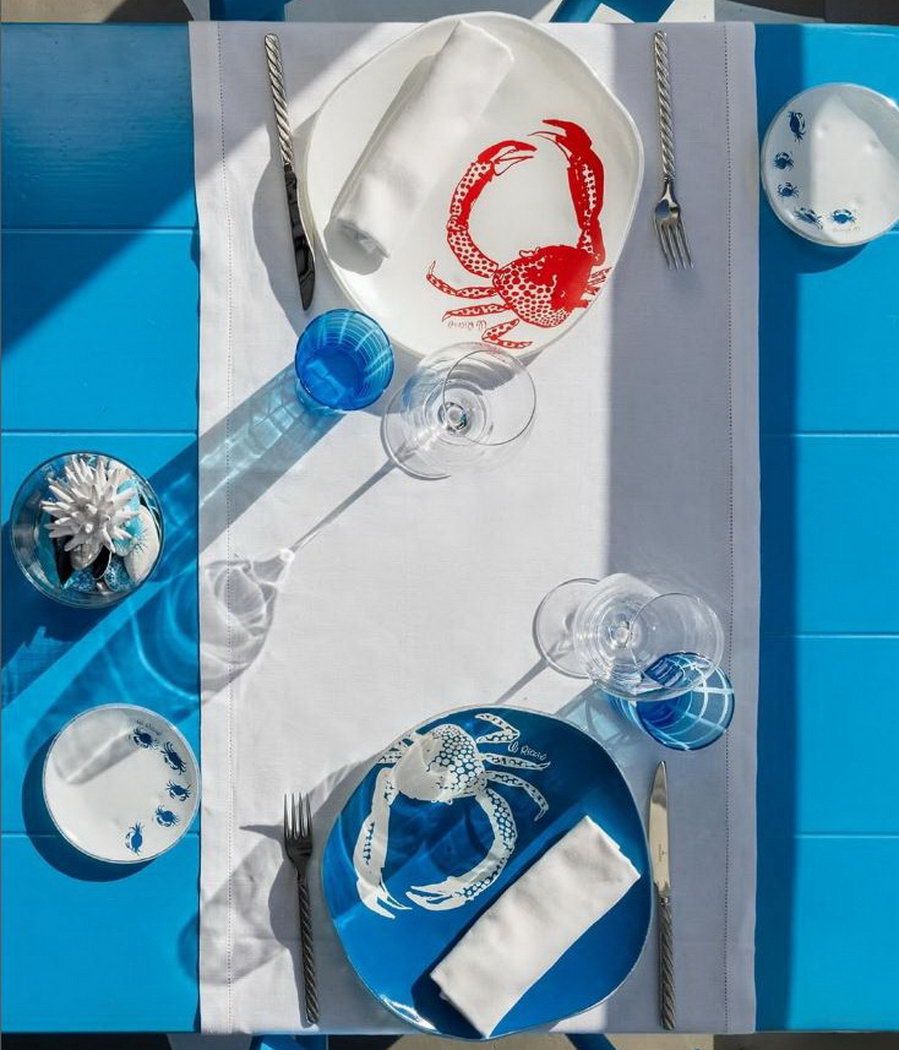 restaurant oyster plates bespoke glass seafood table Il Riccio Capri MyGlassStudio
